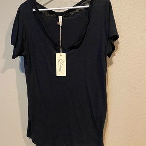 NWT Distressed Black T-shirt-M